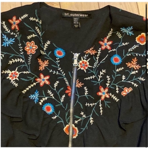 Zara Floral Embroidered Bomber Black Jacket w frills ruffles zip up size small - Picture 3 of 11